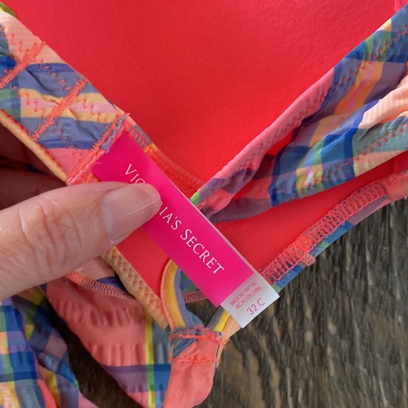 Victoria secret bikini push up top - Picture 3 of 4